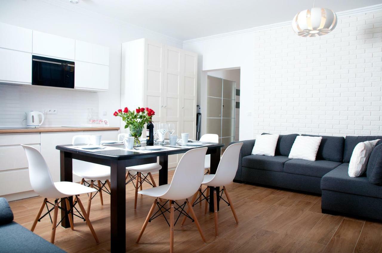 Apartament Ikar - 2 Pokojowy Przy Morzu Z Wlasnym Ogrodkiem بوبيروفو المظهر الخارجي الصورة